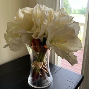 White pottery barn flowers